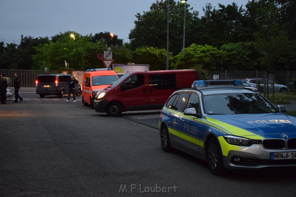 Einsatz BF Koeln Hohenberg Kulmbacherstr P082.JPG - Miklos Laubert